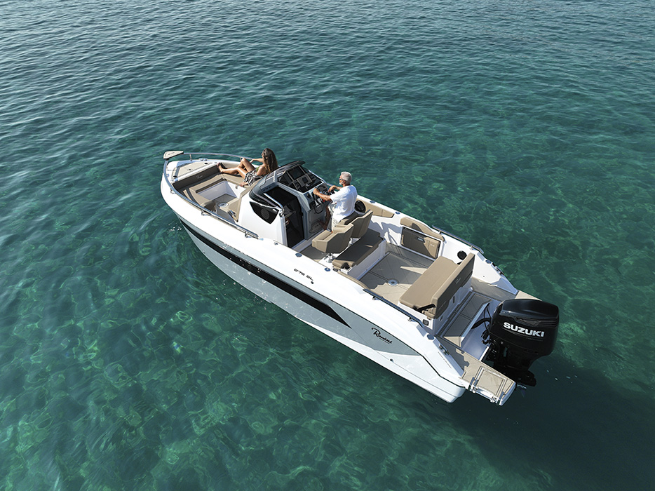 Ranieri International 275 SL “tour onboard e prova in mare”