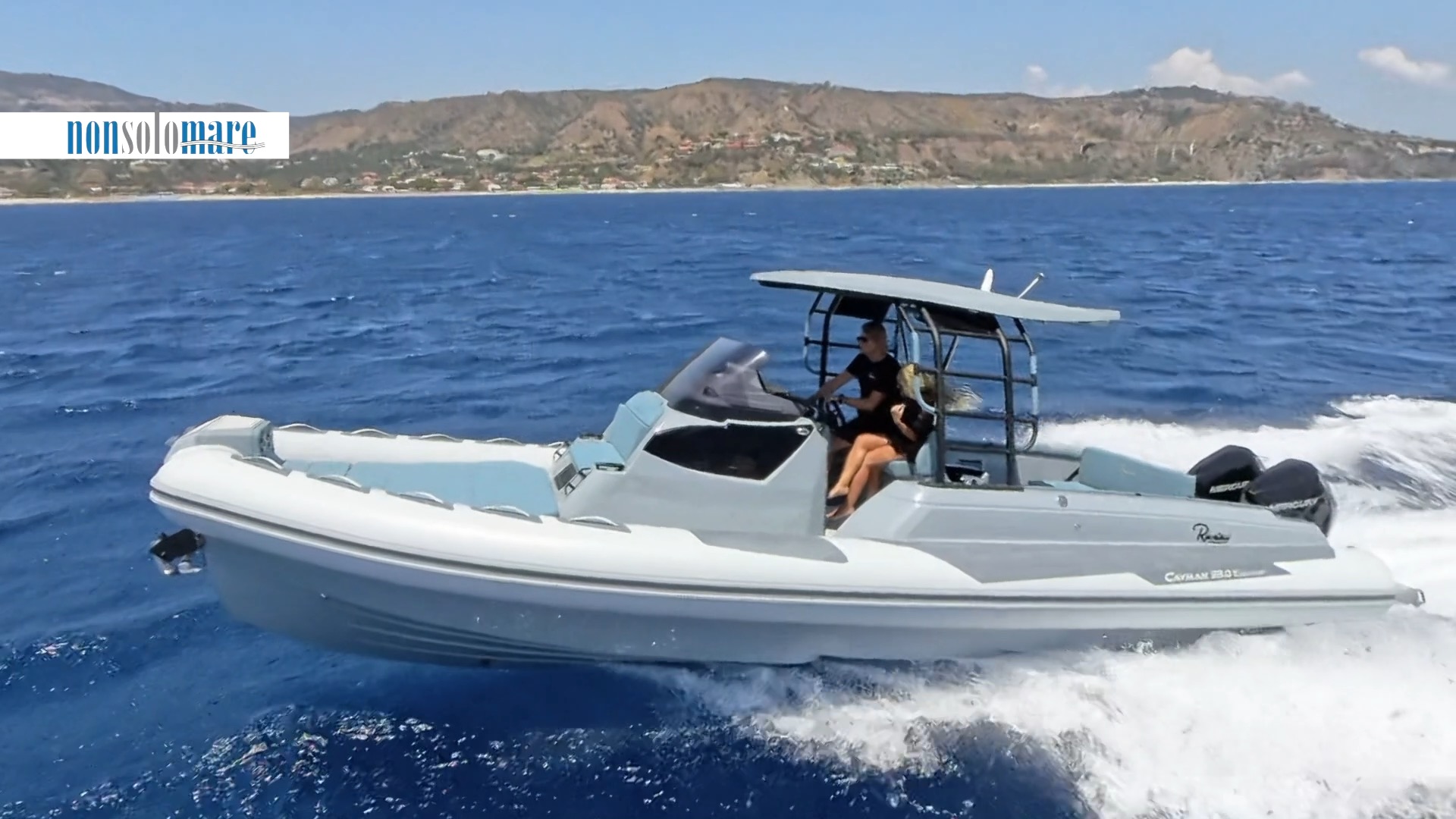 new Ranieri International CAYMAN 33.0 Executive “prova in mare”