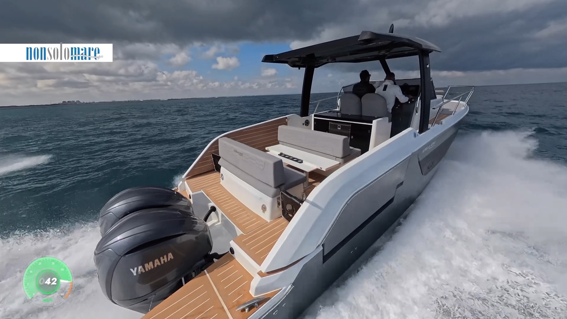 Idea Marine 100 prova in mare con i nuovi Yamaha da 300 cavalli