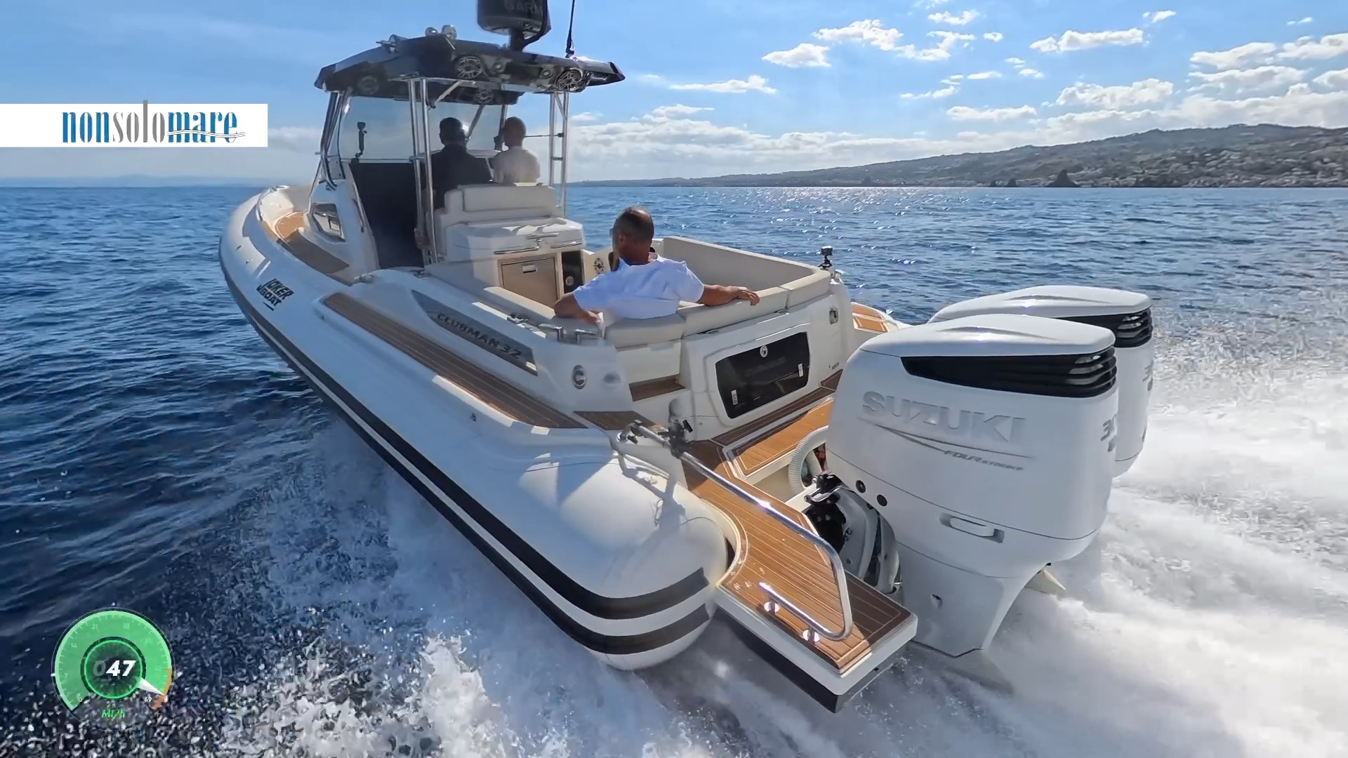 Joker Boat 32 prova in mare con 2 DF300 di casa Suzuki