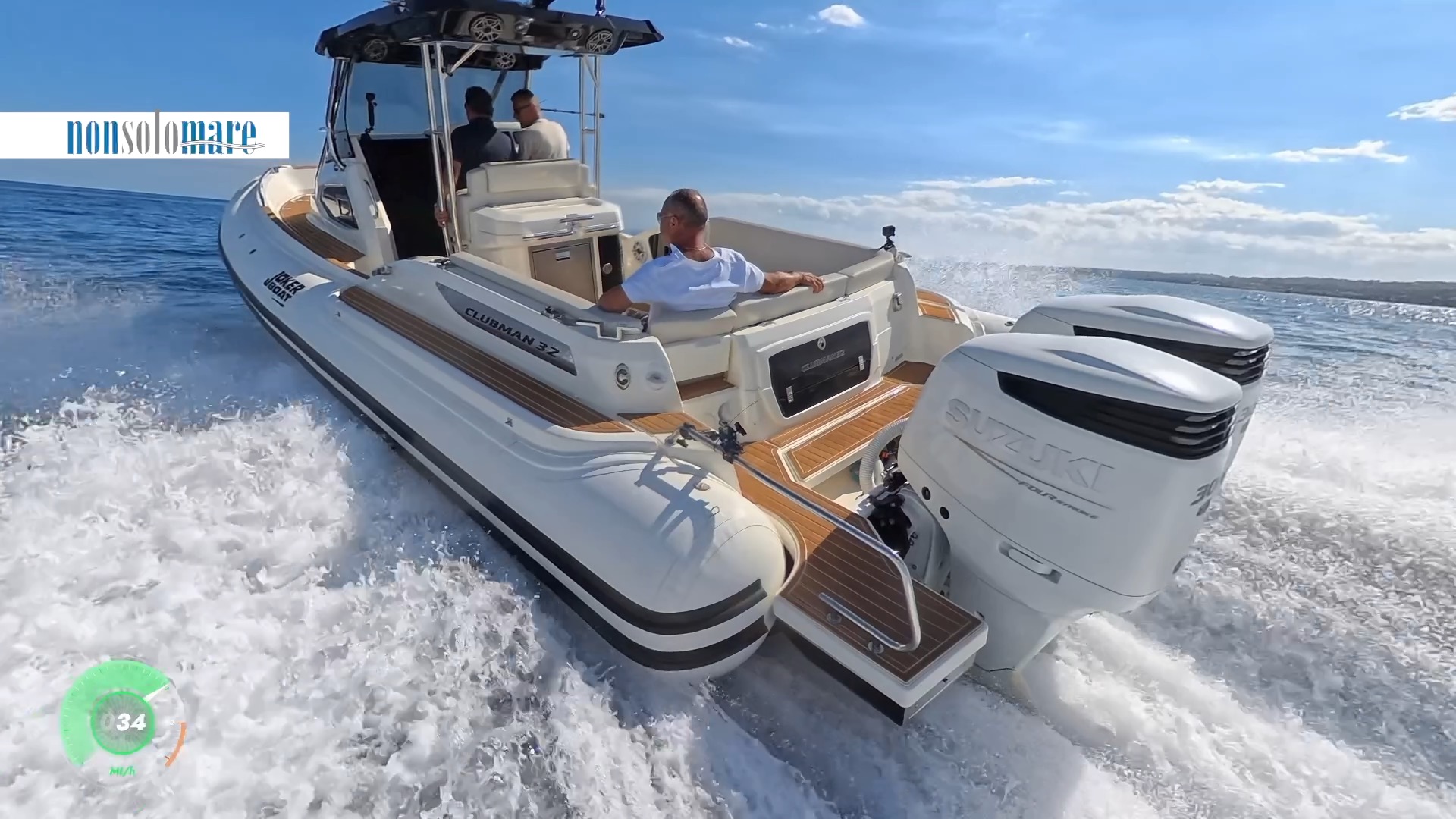 Joker Clubman 32 prova in mare con 2 Suzuki DF300