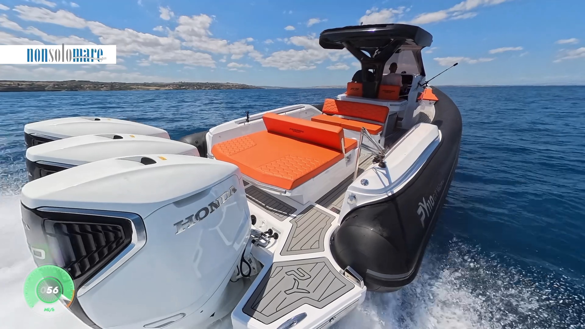 PY110 GT prova in mare con una tripla V8 350 di casa Honda