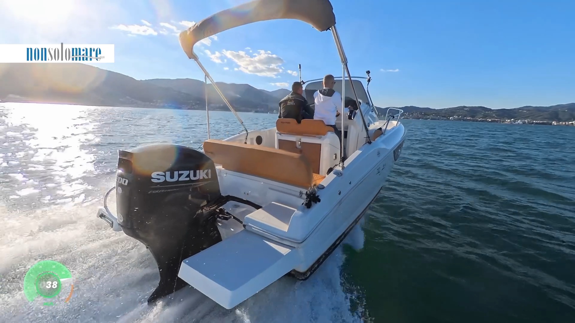 Prua al Vento WA 7.0 prova in mare con Suzuki DF200